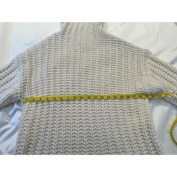 Venus Sweater Cream Sweater - Size‎ XL - Picture 6 of 10